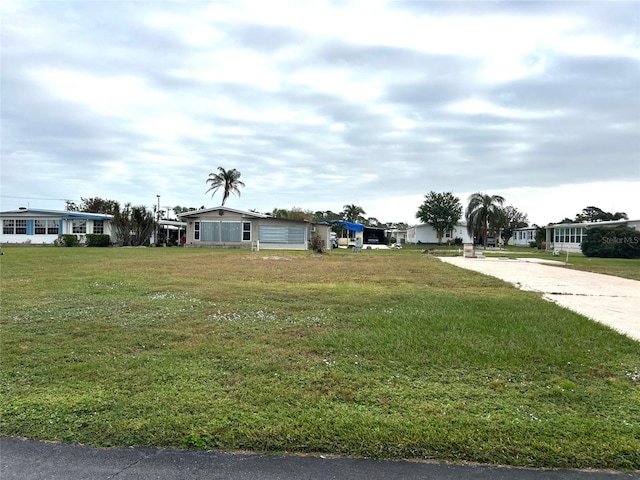 Listing photo 2 for 401 El Prado, North Port FL 34287