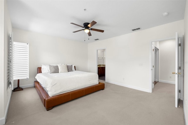 403 S Oregon Ave, Tampa, FL 33606 - carpeted bedroom with ensuite bath, visible vents, a ceiling fan, and baseboards