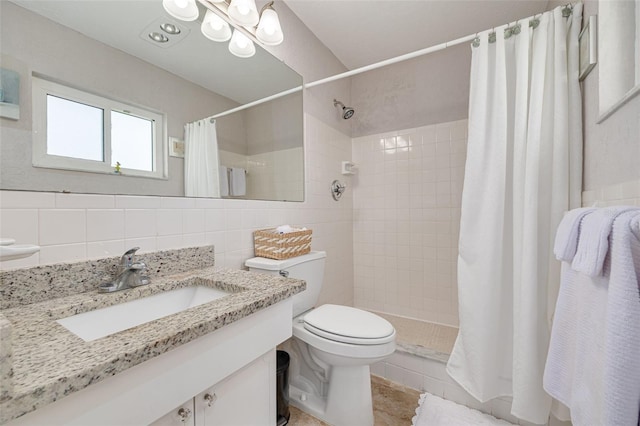 bathroom featuring a shower with shower curtain, decorative backsplash, vanity, toilet, and tile walls