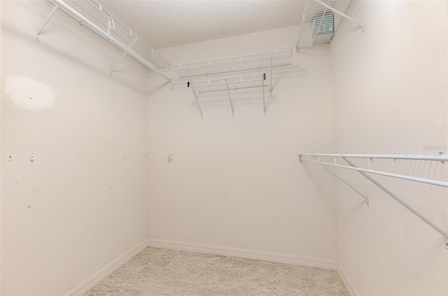 view of spacious closet