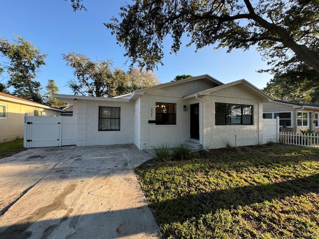 view of front of house