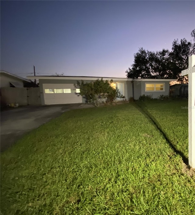 view of front of home featuring a yard