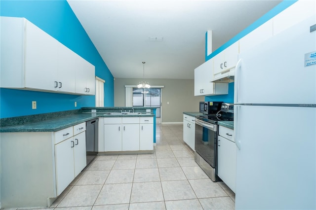 kitchen featuring stainless steel appliances, pendant lighting, vaulted ceiling, white cabinets, and kitchen peninsula