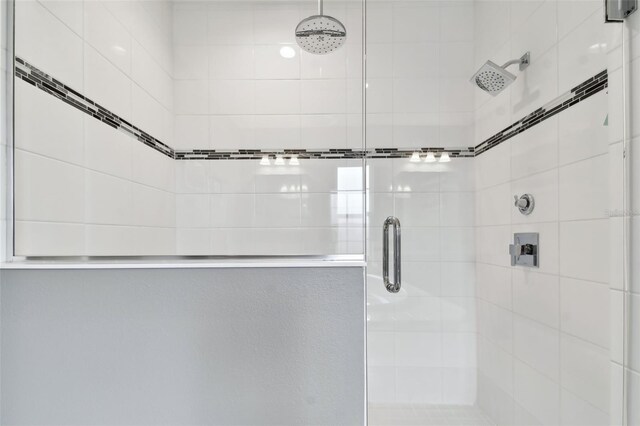6317 Brevada Ln, Apollo Beach, FL 33572 - bathroom with a shower stall