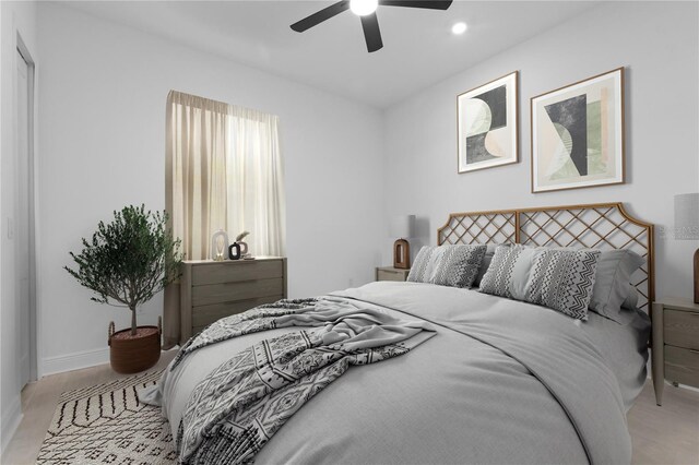 bedroom featuring ceiling fan