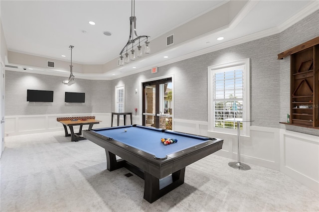 game room with carpet flooring, crown molding, and pool table