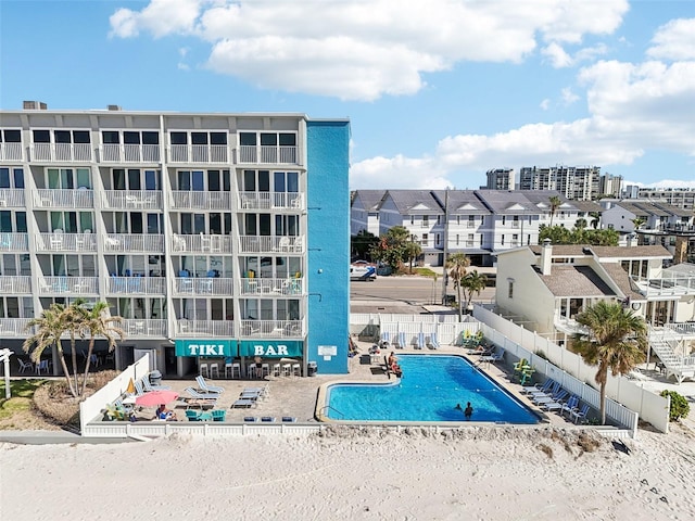 view of swimming pool