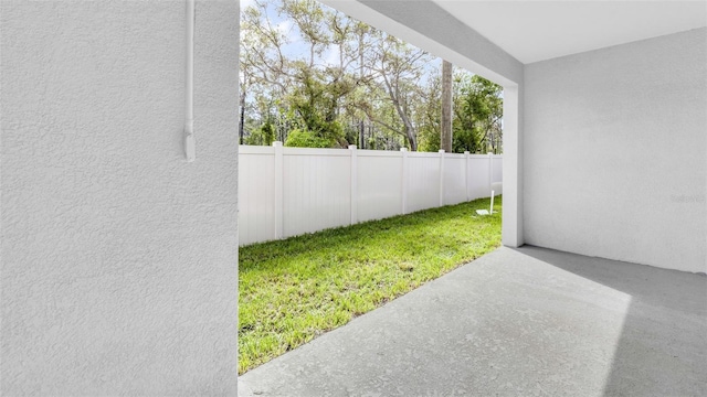 view of yard with a patio