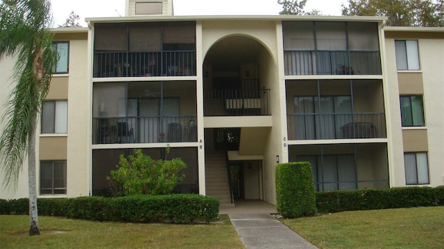 view of building exterior