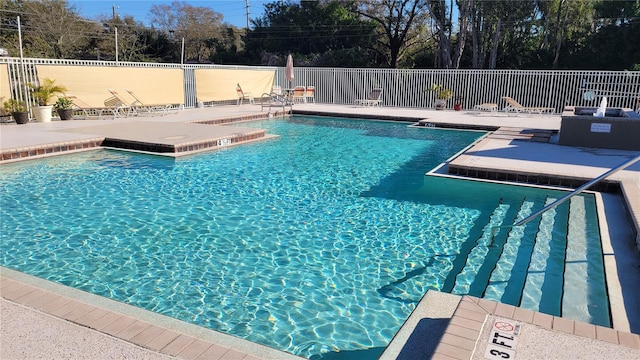 view of swimming pool