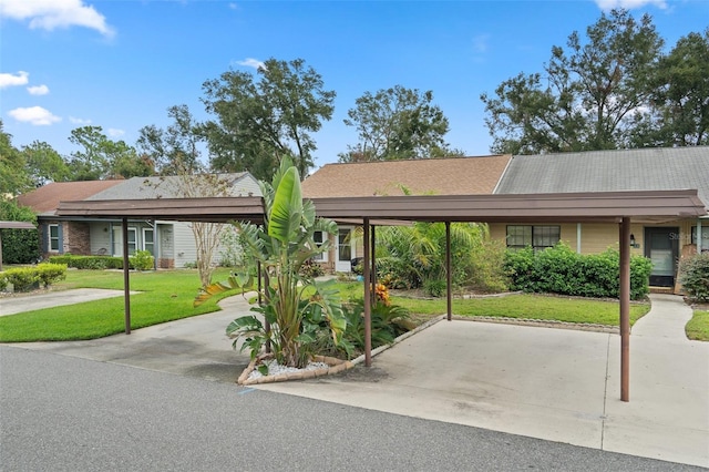 ranch-style home with a front yard