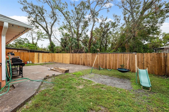 view of yard with a patio