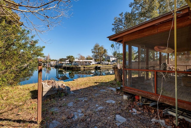 view of yard featuring a water view