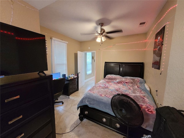 bedroom featuring ceiling fan