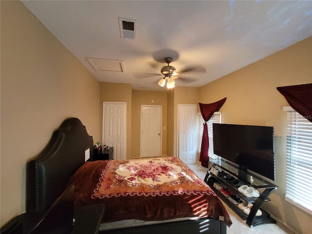 bedroom with ceiling fan