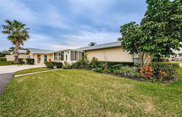 view of front of house with a front yard