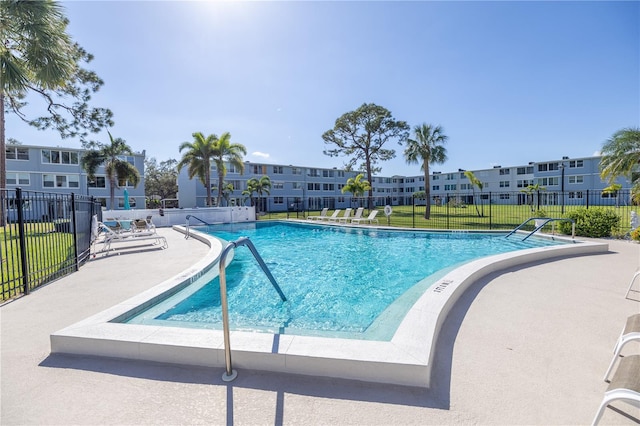 view of swimming pool featuring a patio