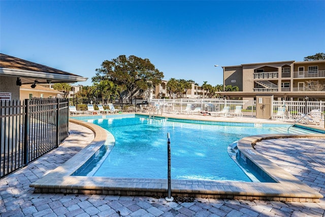 view of swimming pool