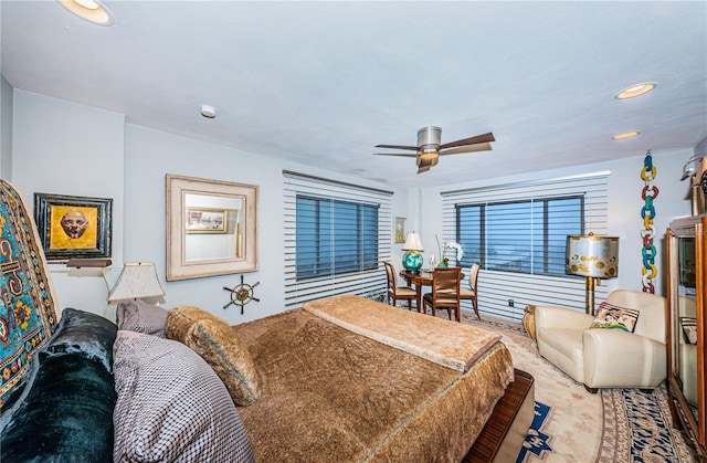 bedroom with ceiling fan