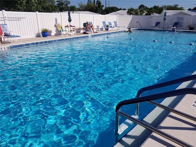 view of swimming pool