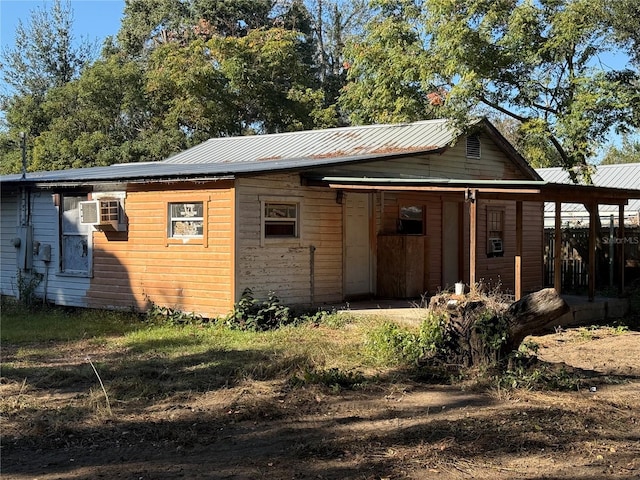 view of home's exterior