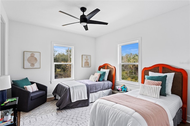 bedroom featuring ceiling fan