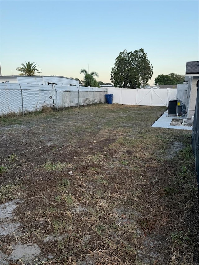 view of yard featuring cooling unit