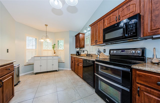 3647 Muirfield Ct, New Port Richey, FL 34655 - kitchen featuring black appliances, a chandelier, a sink, decorative light fixtures, and baseboards