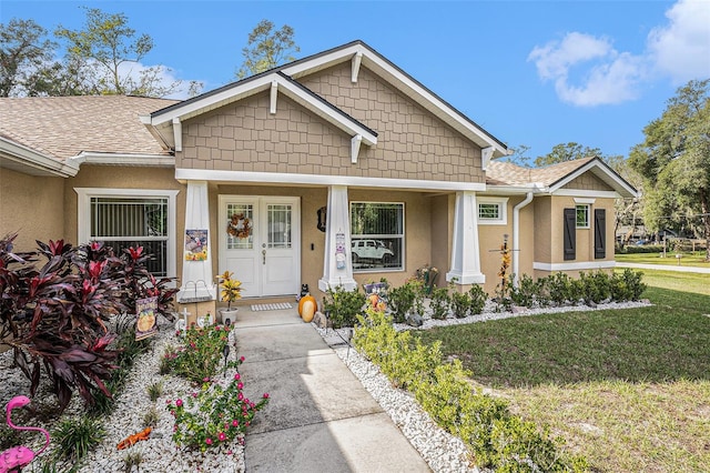 view of front of house featuring a front yard