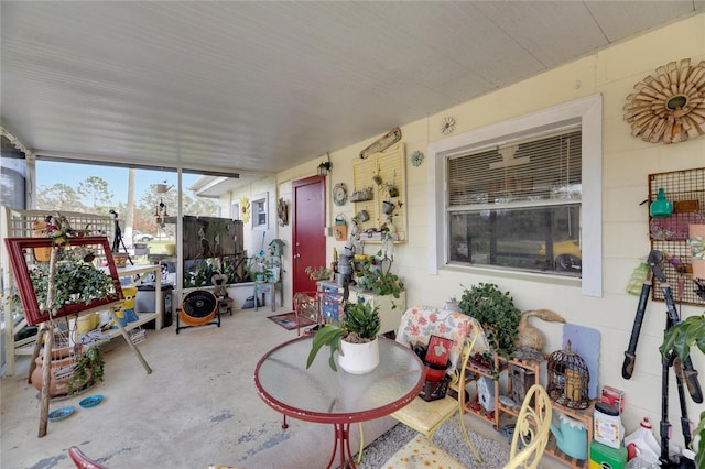 view of sunroom / solarium