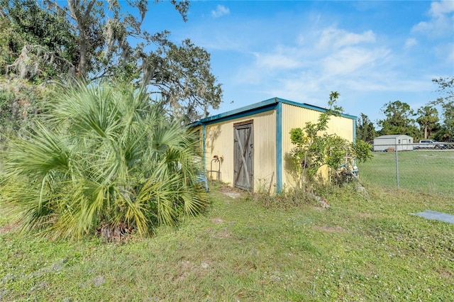 view of outbuilding