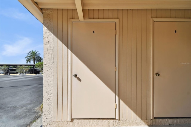 view of property entrance