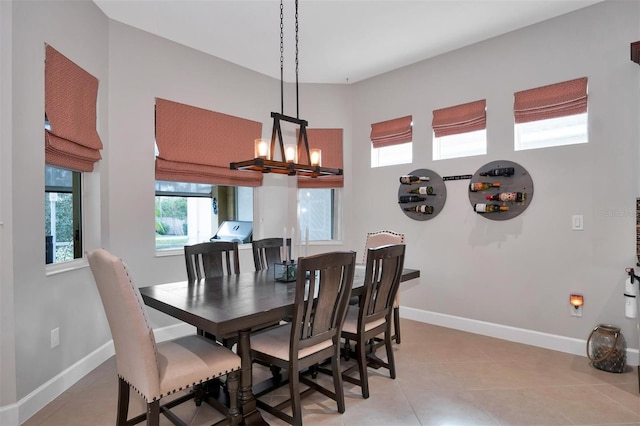 dining room featuring an inviting chandelier