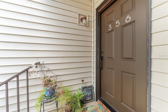 view of property entrance