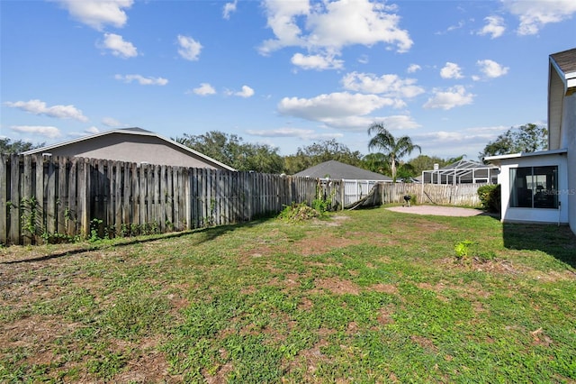 view of yard with a patio area