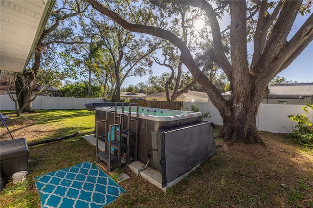 view of yard featuring a pool