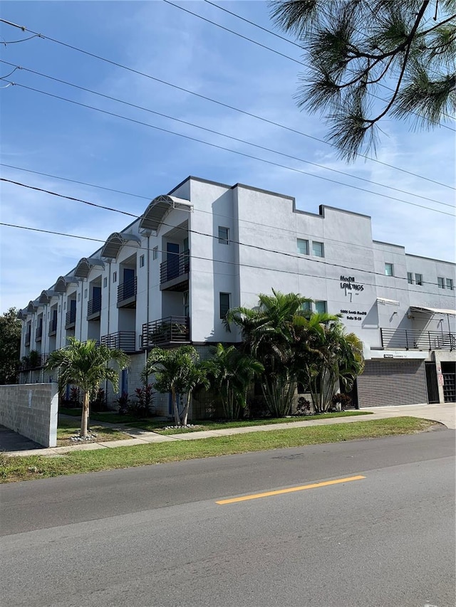 view of building exterior