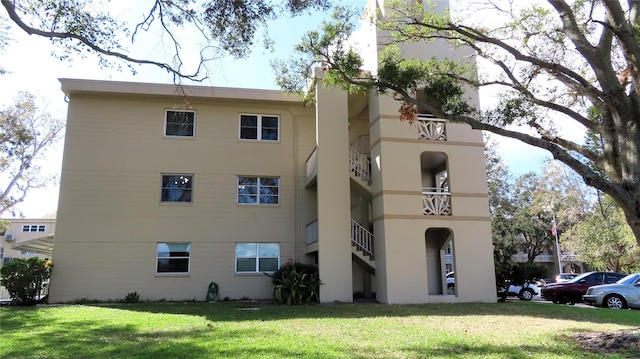 view of building exterior