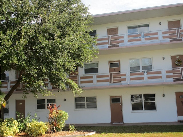 view of building exterior