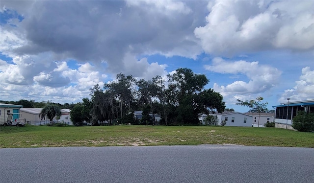 Listing photo 3 for Fairway Ave, Brooksville FL 34613