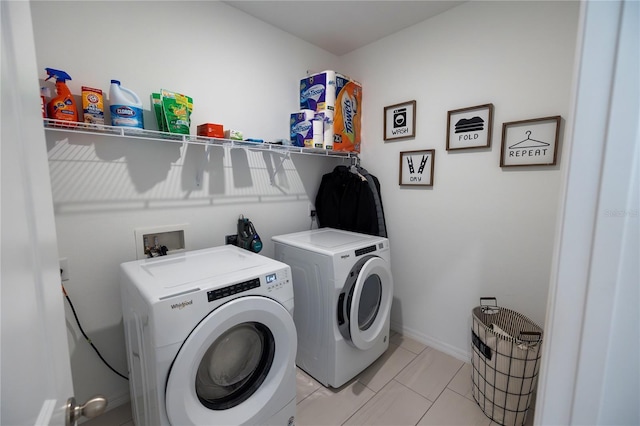 11834 Brighton Knoll Loop, Riverview, FL 33579 - washroom featuring washer and dryer and baseboards