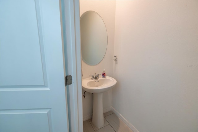 11834 Brighton Knoll Loop, Riverview, FL 33579 - bathroom featuring tile patterned flooring and a sink