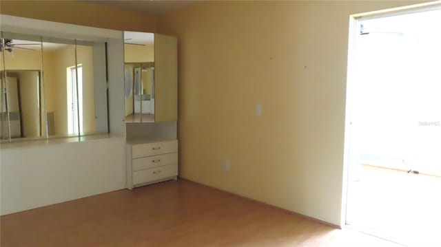 empty room featuring ceiling fan