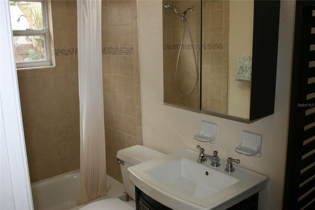 3402 W Obispo St, Tampa, FL 33629 - full bathroom with sink, shower / tub combo, and toilet