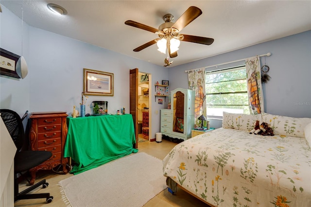 bedroom with ceiling fan