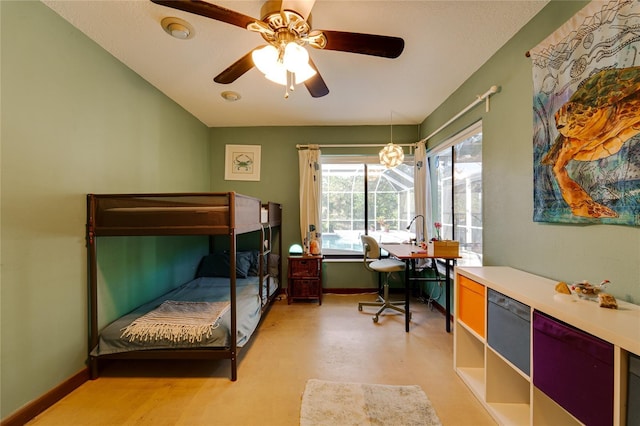 bedroom with ceiling fan