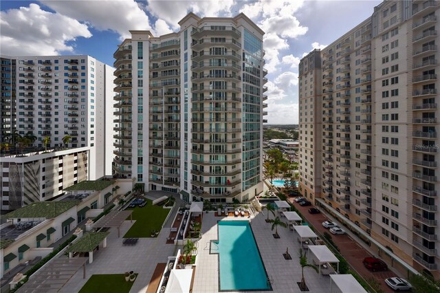 450 Knights Run Ave Unit 407, Tampa, FL 33602 - view of building exterior with a view of city