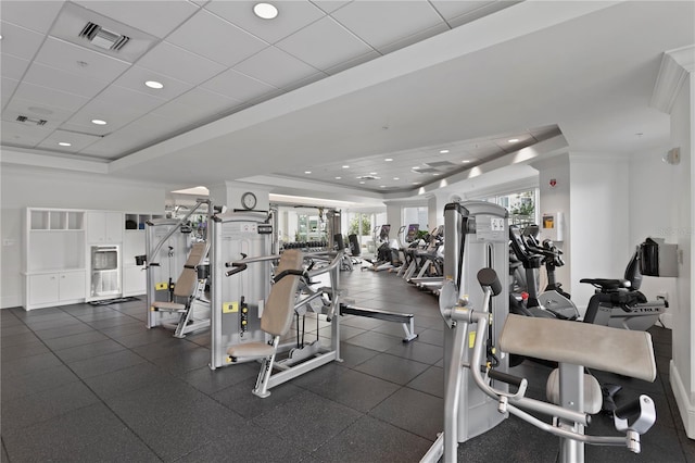 450 Knights Run Ave Unit 407, Tampa, FL 33602 - workout area with plenty of natural light, a tray ceiling, recessed lighting, and a paneled ceiling