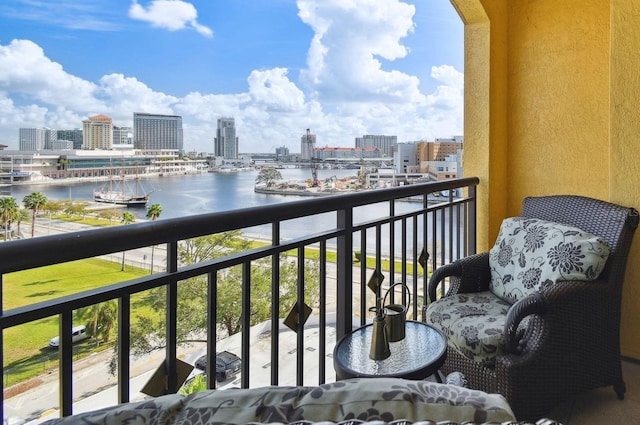 345 Bayshore Blvd Unit 808, Tampa, FL 33606 - balcony with a water view and a city view