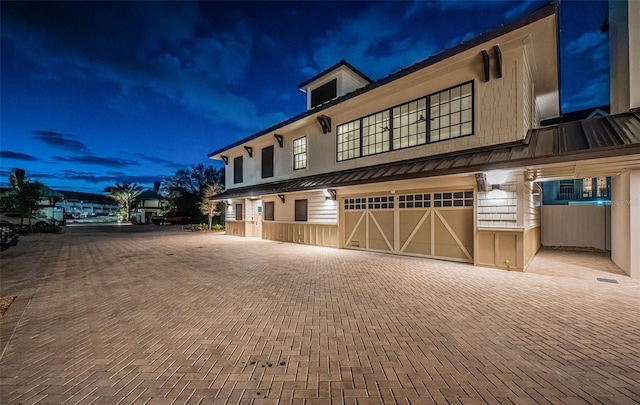 view of front of house featuring a garage